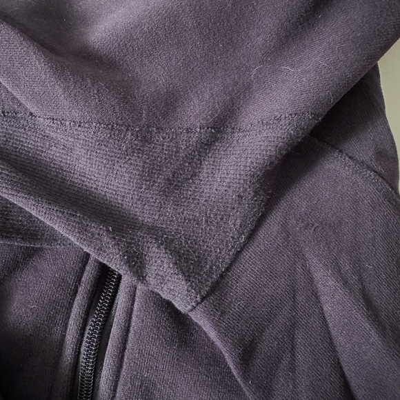 Lululemon Scuba Hoodie - Picture 4 of 6